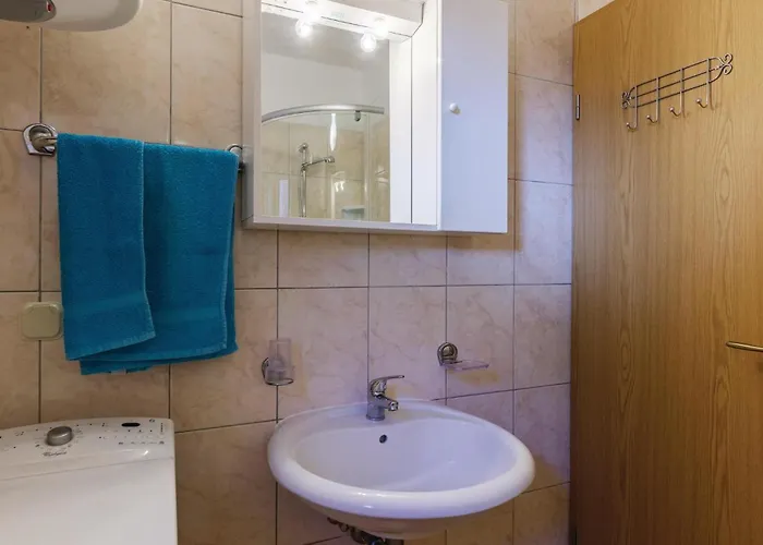 Apartment Banjole 194 *